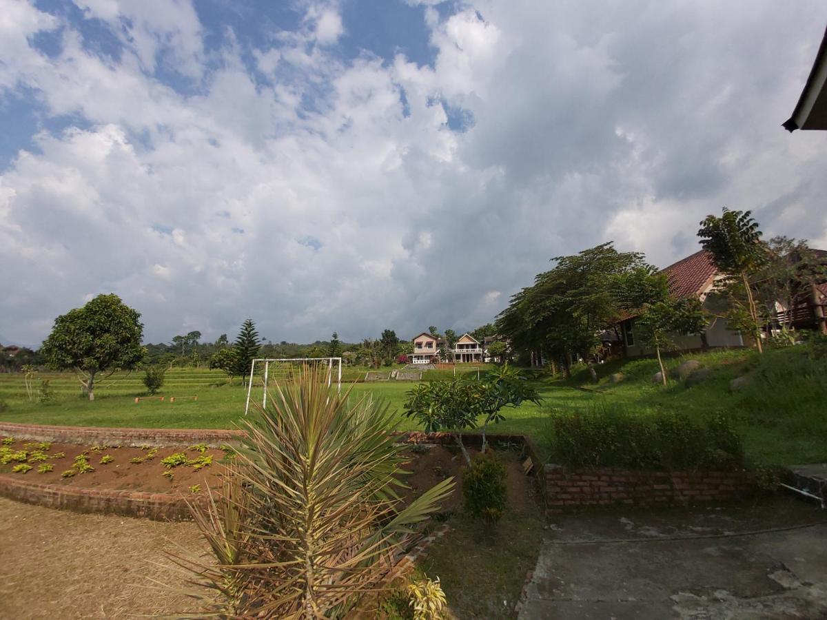Degung Hillside Hotel โบกอร์ ภายนอก รูปภาพ
