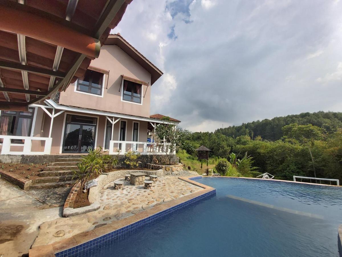 Degung Hillside Hotel โบกอร์ ภายนอก รูปภาพ